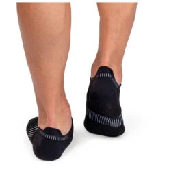 On - Ultralight Low Socks - Chaussettes De Running -Sport Chaussettes Magasin on ultralight low socks chaussettes de running detail 4