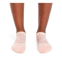 On - Women's Performance Low Sock - Chaussettes De Running -Sport Chaussettes Magasin on womens performance low sock chaussettes de running detail 3